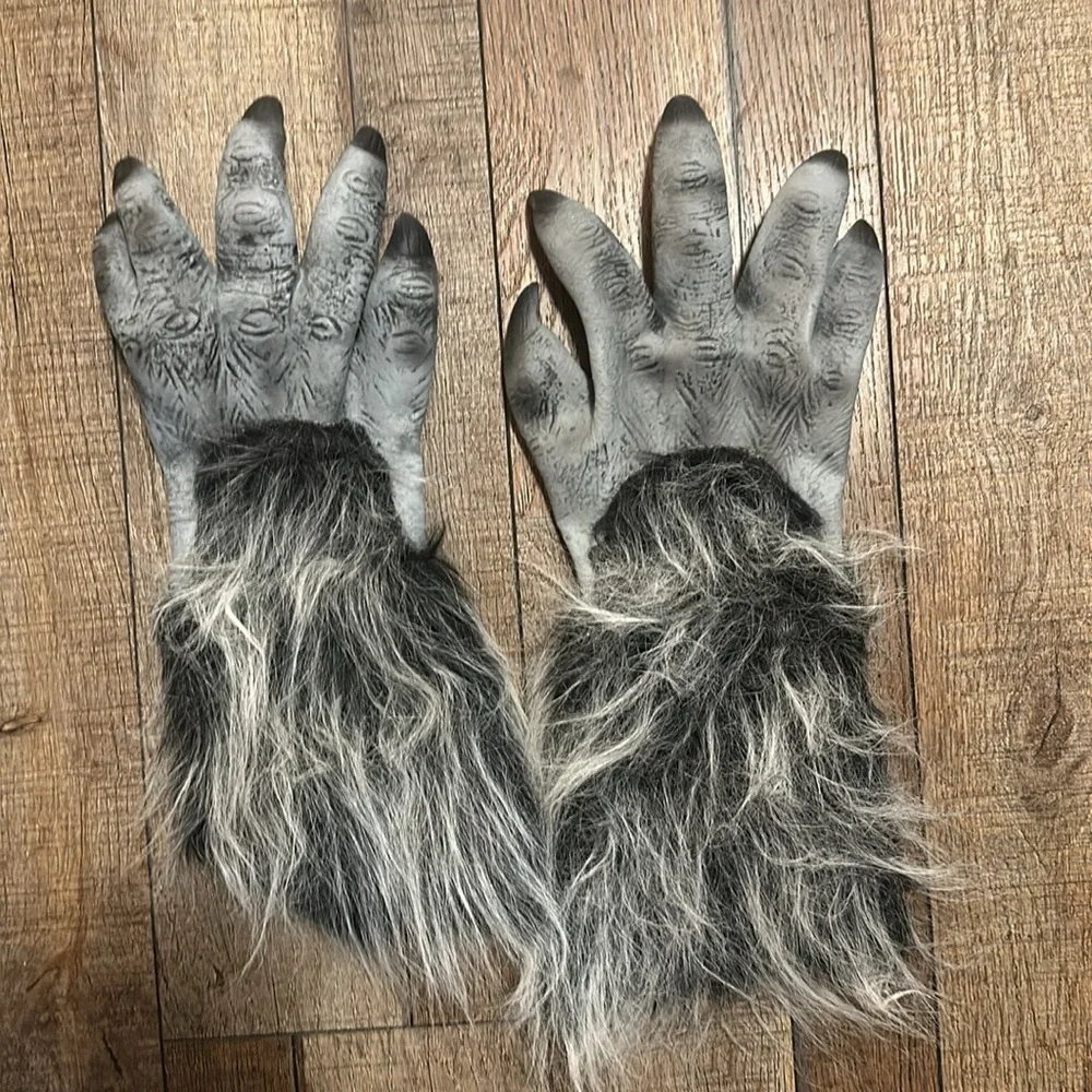Werewolf Halloween Costume Mask and Gloves - Picture 2 of 5